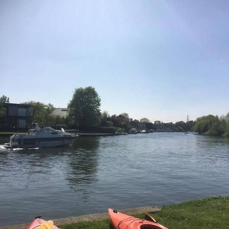 River Cabin Retreat Shepperton Dış mekan fotoğraf