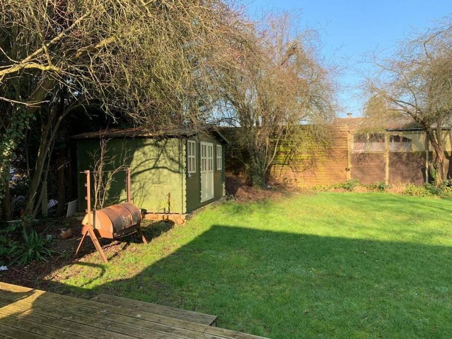 River Cabin Retreat Shepperton Dış mekan fotoğraf
