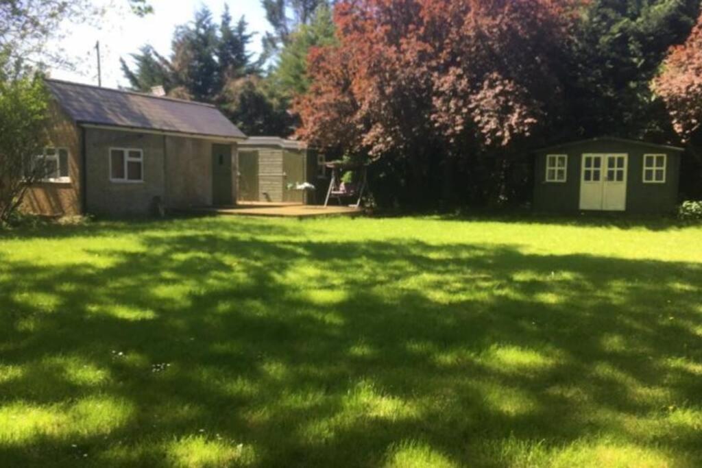 River Cabin Retreat Shepperton Dış mekan fotoğraf